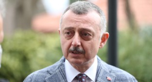 Büyükakın, Alevilere yapılan hakareti kınadı