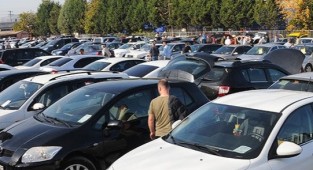 İkinci el otomobil piyasası hareketlendi