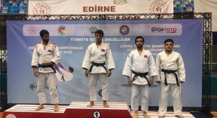 Kağıtsporlu Enes, başarı ile döndü