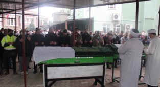 Kazada ölen İzmitli çift, toprağa verildi