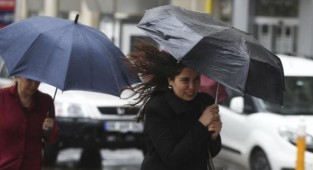 Meteoroloji'den sağanak ve fırtına uyarısı
