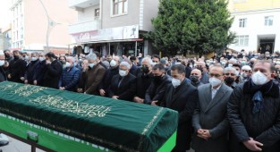 Yaman'ın babası son yolculuğuna uğurlandı