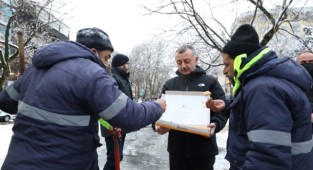 Büyükakın'dan karla mücadele ekiplerine tebrik