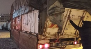 Kamyondan milyonlarca kaçak sigara çıktı