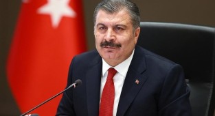 Sağlık çalışanlarına anlayışlı olmalıyız