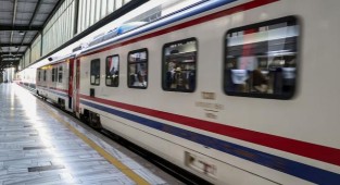 Trenlerde HES zorunluluğu kalktı, maske zorunluluğu sürüyor