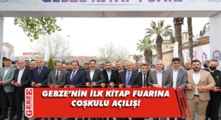 Bu fuarda yüzbinlerce kitap vatandaşlarla buluşuyor