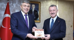 Büyükakın, iftarda Balkan Göçmenleriyle buluştu