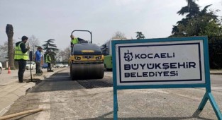 Büyükşehir kendi üretip, kenti asfaltlıyor