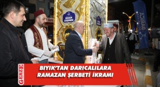 Darıca'da teravih sonrasında şerbet ikramı