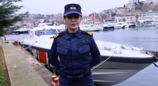 İlk kadın bot komutanı atandı