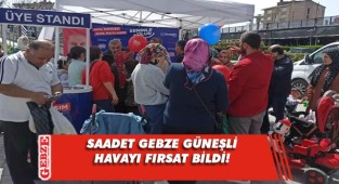Kent meydanında vatandaşla buluştular