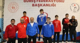 Kocaeli Büyükşehir, güreşte Türkiye Şampiyonu