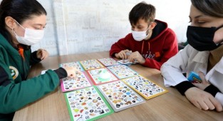 Özel bireylere akıl ve zekâ oyunları atölyesi açıldı