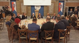 Protokol şehit aileleriyle oruç açtı