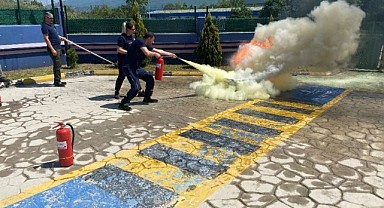 Büyükşehir İtfaiyesinden acil durum eğitimi
