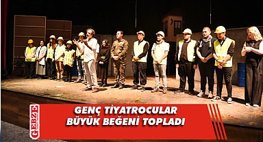 Çayırovalı genç tiyatrocular tam not aldı