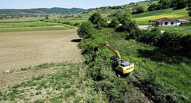 İSU tarımsal sulama kanallarını temizliyor