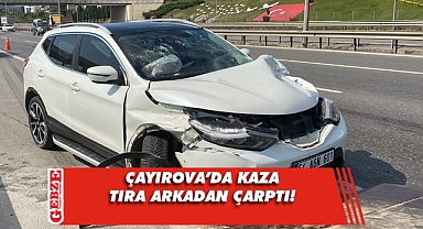Tıra arkadan çarptığı aracından sağ salim çıktı
