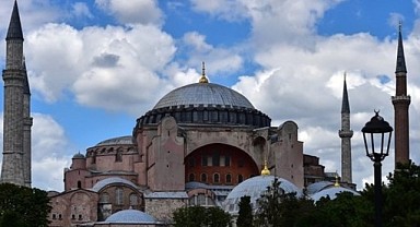 Yeni pasaport tasarımında Ayasofya detayı
