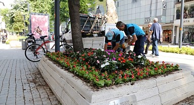 Cumhuriyet Bulvarı rengârenk