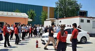 Ev kadınlarına yangın ve acil durum eğitimi verildi