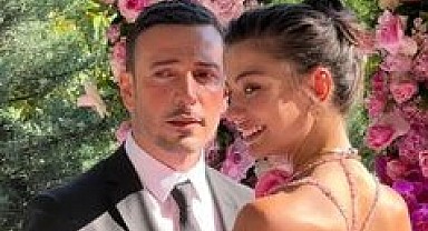 Gözde çift, nişan yüzüklerini taktı