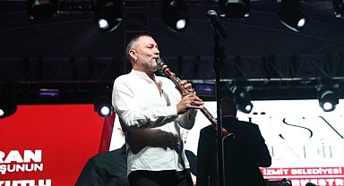 Hüsnü Şenlendirici, kulakları şenlendirdi