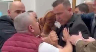 Mağdurlar mücevher firmasını bastı