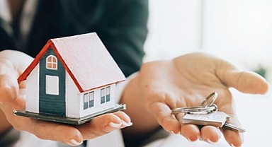 Merkez'de apartman dairesi mahkemeden satılık