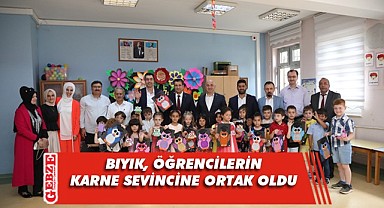 Öğrenciler karneleri Bıyık’ın elinden aldı