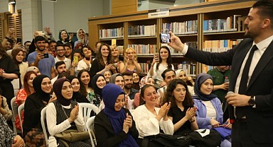 YKS öncesi“Kütüphane’de Bir Akşam”