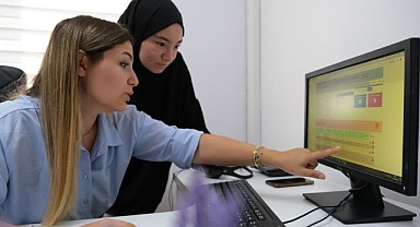 Akademi Lise'den üniversite tercihlerine destek