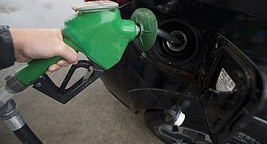 Benzine ve otogaza büyük indirim