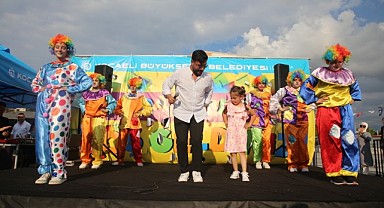Büyükşehir'in bayram şenliğinde büyük coşku