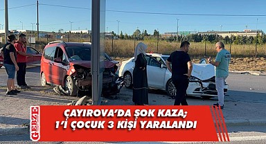 Çayırova'da hafif ticari araçla otomobil çarpıştı