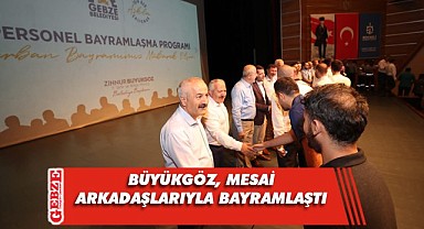 Gebze Belediyesi kurmayları ve personelleri bayramlaştı