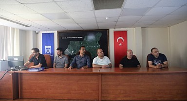 Yeni Emniyet binasına yaya üst geçidi ve durak cebi