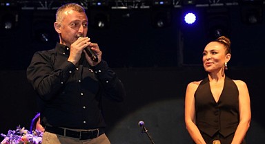 Ziynet Sali, Kocaelilileri coşturdu