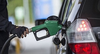 Benzine ve motorine indirim geliyor