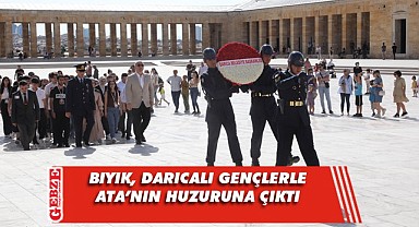 Bıyık, zaferin 100. yılında gençlerle Anıtkabir'e gitti