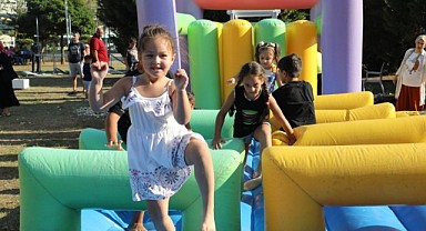 Minikler, oyun parkurunda doyasıya eğlendi