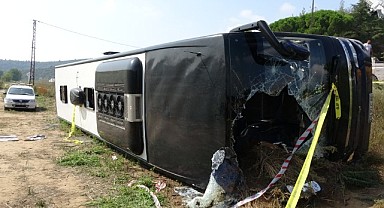 Çanakkale'de tur otobüsü devrildi; 1 ölü, 54 yaralı