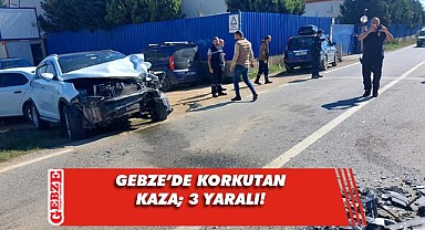 Hafif ticari araç ile otomobil çarpıştı; 3 yaralı