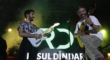 Resul Dindar hem coştu hem de coşturdu