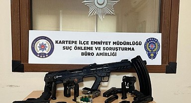 Ruhsatsız silah taşıyan 8 kişiye gözaltı