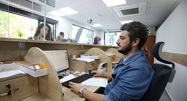 Yeni Seyahat Kartları Ofisinde yoğunluk yaşandı