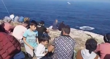 Alabora olan tekneye ulaşıldı