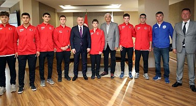 Büyükakın, “Gençlerimizi desteklemeye devam edeceğiz’’