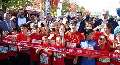 Büyükşehir'in Cumhuriyet Koşusu'na büyük ilgi